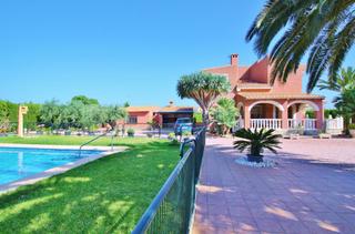 Xalet a La Huerta. Sensacional chalet urbano en mutxamel, la obrera, alicante