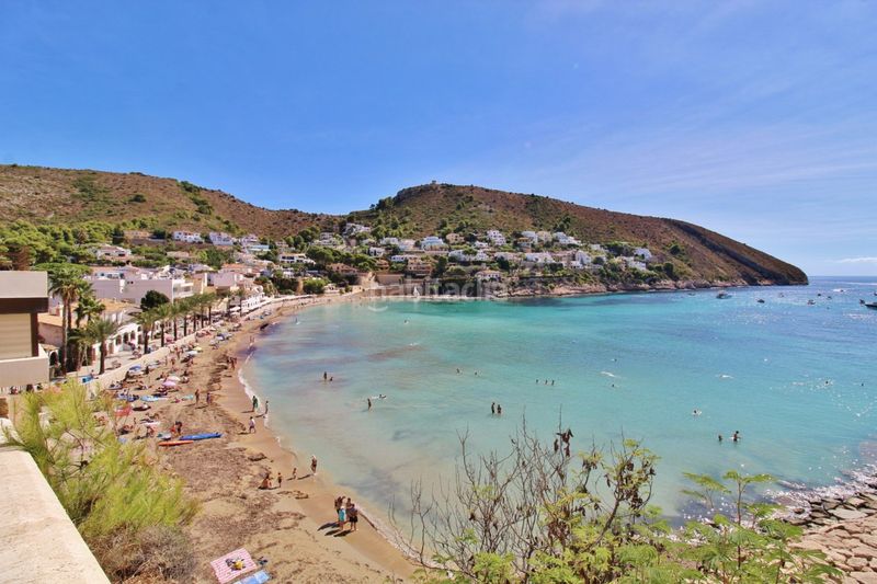 Foto 0b7508aa-352d-47a0-b7bf-1d23a84b4e58. Xalet amb aparcament a El Portet-Pla del Mar Moraira