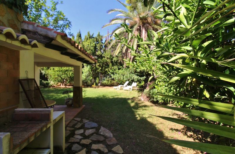 Foto 9ef0e8f0-3f0c-4deb-99ca-db75d9e64b67. Xalet amb aparcament a El Portet-Pla del Mar Moraira