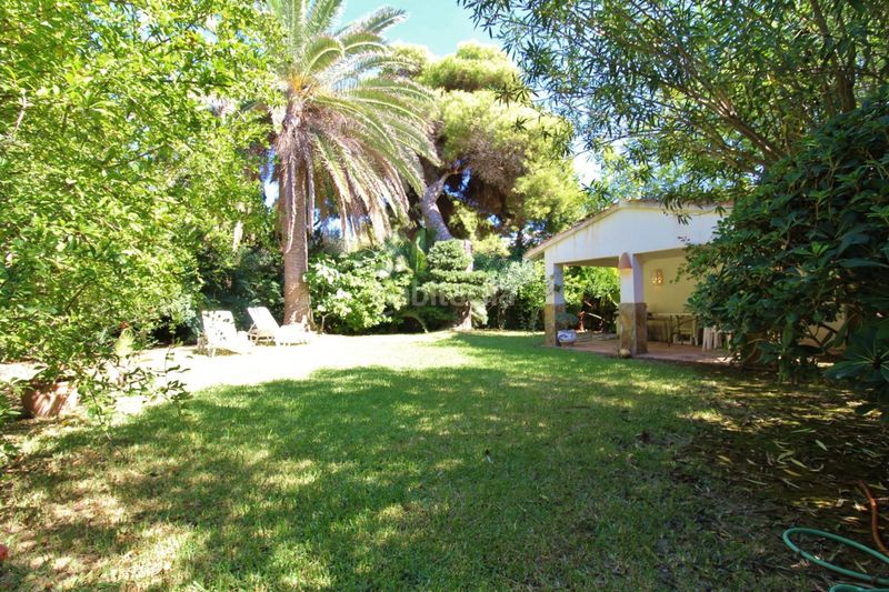 Foto b0faa2df-0615-4cb1-914e-5ff335300cea. Xalet amb aparcament a El Portet-Pla del Mar Moraira