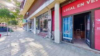 Local commercial à Ensanche-Diputación. Local en plena avenida eusebio sempere