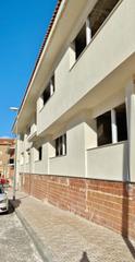 Pis a Cocentaina. Edifici blanc cocentaina