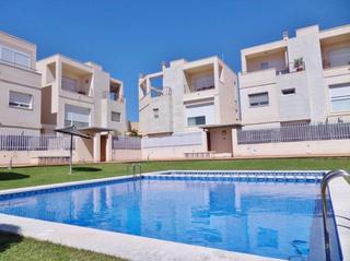 Xalet en Cabo de las Huertas. Chalet independiente de diseo moderno en cabo huertas.