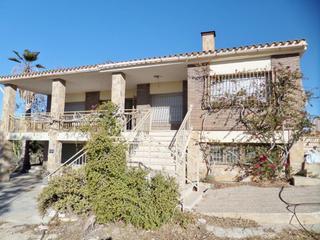 Chalet en Valle del Sol. Magnifico chalet con 54 000 m2 de terreno, ideal para crianza de