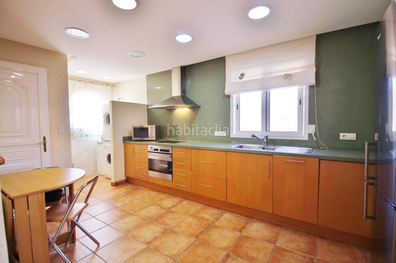 Foto 4e6acc24-dafb-45cc-9ade-09cebfe2ff02. Chalet excelente diseño, orientación, clima, luminosidad, materiales de alta calidad. rebajado en Busot