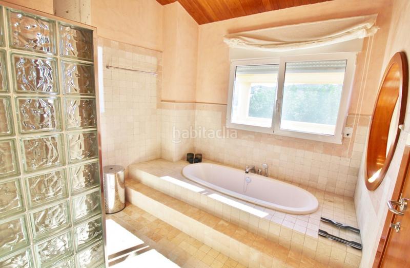 Foto 8741667d-951f-48a0-8a97-31b468cf7d9e. Chalet excelente diseño, orientación, clima, luminosidad, materiales de alta calidad. rebajado en Busot
