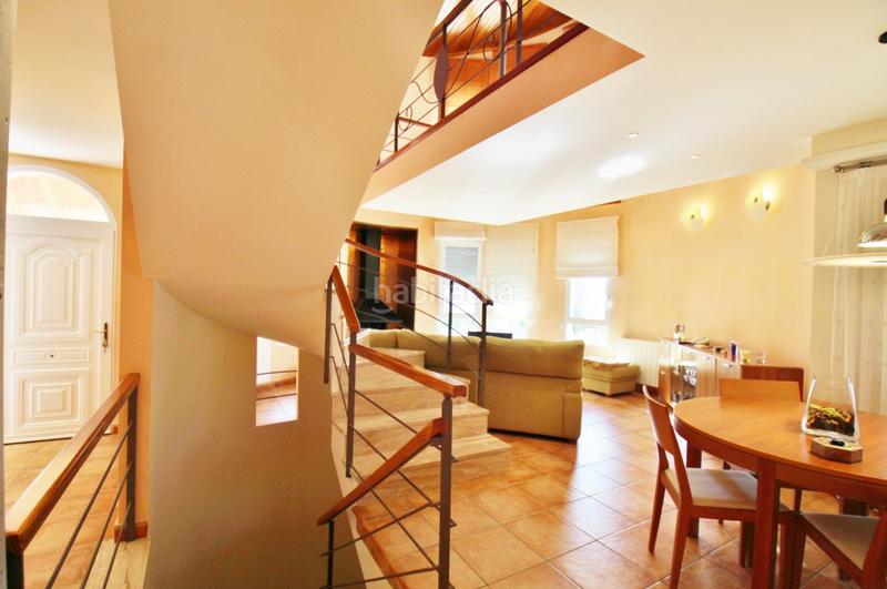 Foto 9c3f9c5f-0c32-4270-8f92-051e7451f2f0. Chalet excelente diseño, orientación, clima, luminosidad, materiales de alta calidad. rebajado en Busot