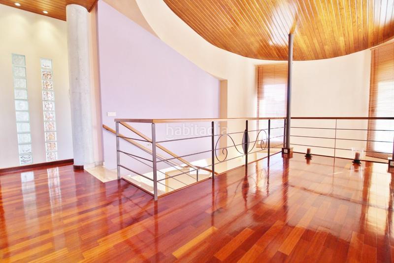 Foto e4021d62-cc40-4b87-8f7d-4ad89d41c890. Chalet excelente diseño, orientación, clima, luminosidad, materiales de alta calidad. rebajado en Busot