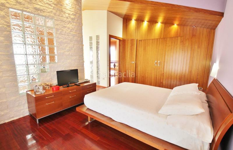 Foto fd3f7f5a-a481-40e4-bd60-b2fc6f8ceb23. Chalet excelente diseño, orientación, clima, luminosidad, materiales de alta calidad. rebajado en Busot