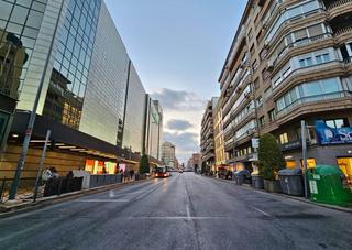 Rent Business premise in Ensanche-Diputación. Gran local junto a maisonnave  y el corte inglés