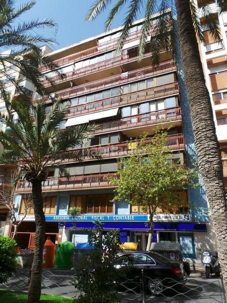 Foto deb6b09f-9860-4170-8931-f12e98cb3698. Local comercial  muy centrico!!! en Alicante