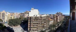 Piso en Ensanche-Diputación. Espectacular vivienda en avenida gadea con vistas al mar y casti