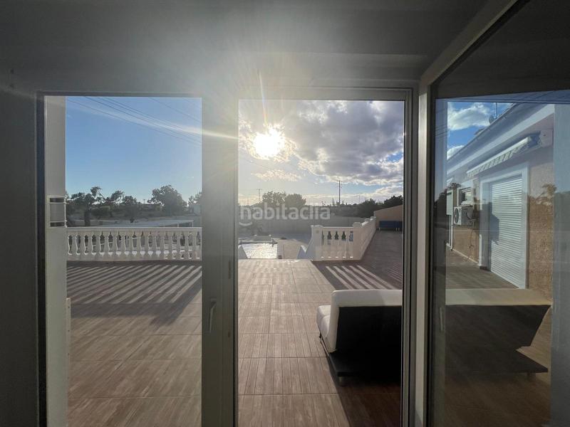 Foto 49b6fbc6-eb4e-4e65-b19c-5e927fc165de. Chalet mit parking pool in Centro Mutxamel