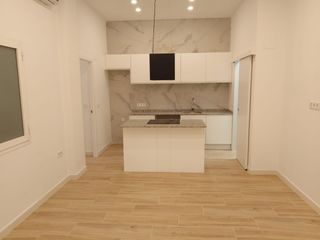 Miete Appartement in Barrio del Centro. Alquiler de 3 viviendas de nueva reformasin amueblar 2 de dos ha
