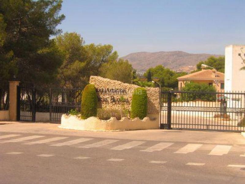 Foto 58fa79c1-52a9-47e6-bb3f-a0d85171901f. Xalet amb calefacció aparcament piscina a Sierra Helada Benidorm