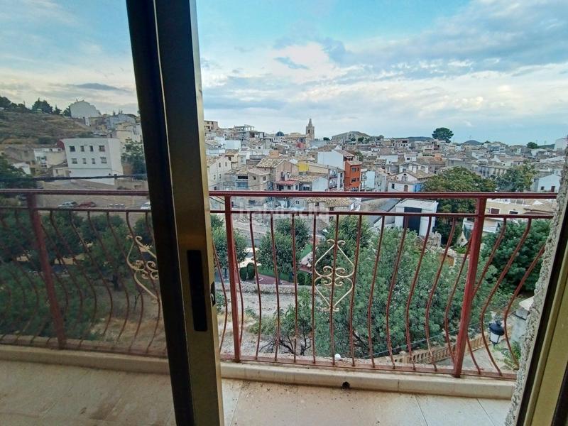 Foto d88434e1-faed-44c4-a55a-d95f8f1118d7. Edificio  en venta para inversores en Relleu