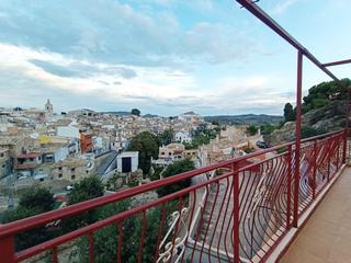 Edifici a Relleu. Edificio en venta para inversores