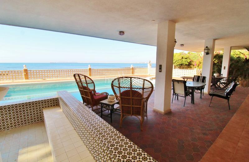 Foto 75a159a0-56fe-4407-860b-31048c3dc6b5. Chalet con riscaldamento parcheggio piscina in Cabo de las Huertas Alicante