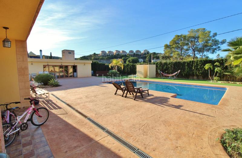 Foto b0bdb43d-6b37-4542-92c0-4ee225fcf8fb. Xalet amb calefacció aparcament piscina a Almajada-Ravel Mutxamel