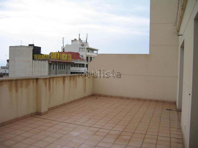 Foto 29098a85-670a-4d6f-8800-c5456e6c6d9e. Àtic amb calefacció aparcament a Barrio del Centro Alicante