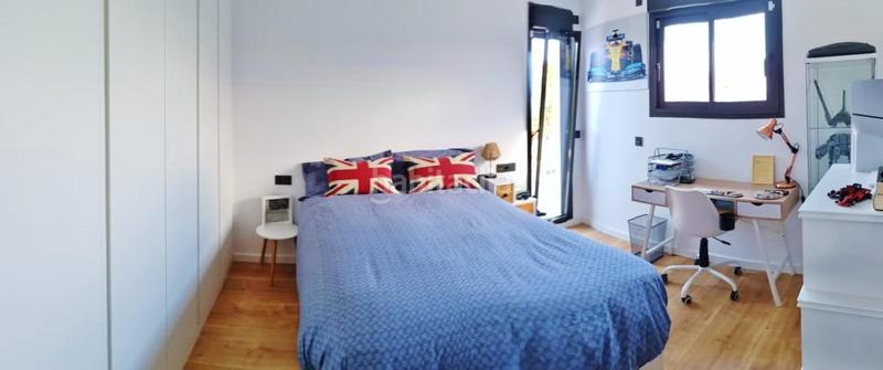 Foto d7580ba2-c8f5-4600-9830-850cd3f041d7. Chalet vive en el lujo y la comodidad! espectacular chalet obra nueva en esquina con piscina, tecnología avanzada y amplios espacios en s en Sant Vicent del Raspeig