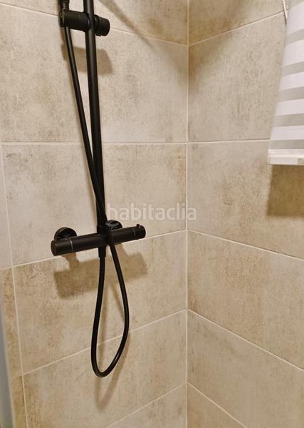 Foto f1b8ec54-379e-43b4-a367-84c74a468891. Chalet vive en el lujo y la comodidad! espectacular chalet obra nueva en esquina con piscina, tecnología avanzada y amplios espacios en s en Sant Vicent del Raspeig