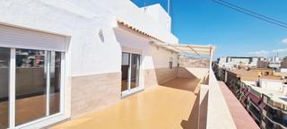 Location Attique à Ensanche-Diputación. Fantatico atico de tras domitorios en el centro de alicante