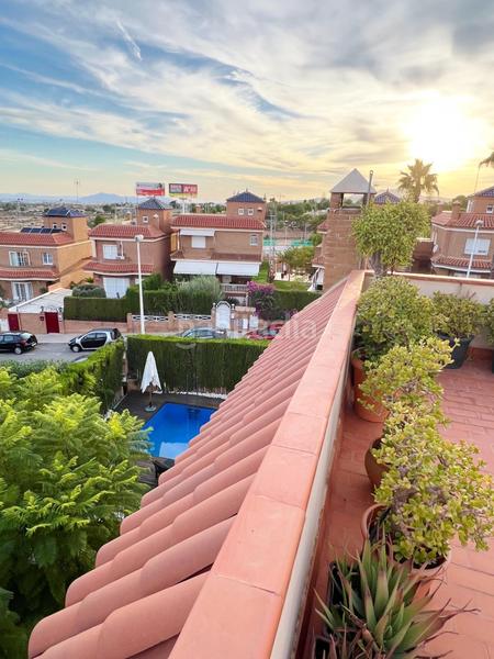 Foto 1a9d30a2-2125-4cc5-bbdd-5ff6679ad67a. Chalet with heating pool in Jubalcoi Elche / Elx