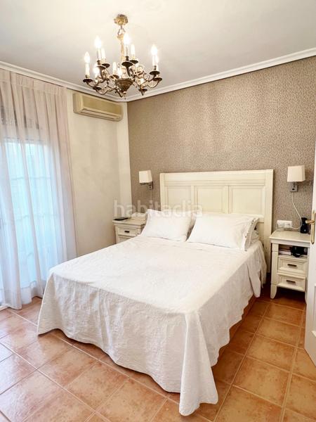 Foto 2dc17d93-4fb7-44cb-afe6-201c4a8dd217. Chalet with heating pool in Jubalcoi Elche / Elx