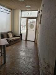 Oficina a Centro. Local comercial en el centro de muchamiel  listo para oficinas