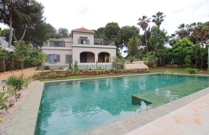 Foto 54bda844-fb2c-4eda-98be-ca152d7a37d0. Chalet mit parking pool in Las Rotas / Les Rotes Dénia