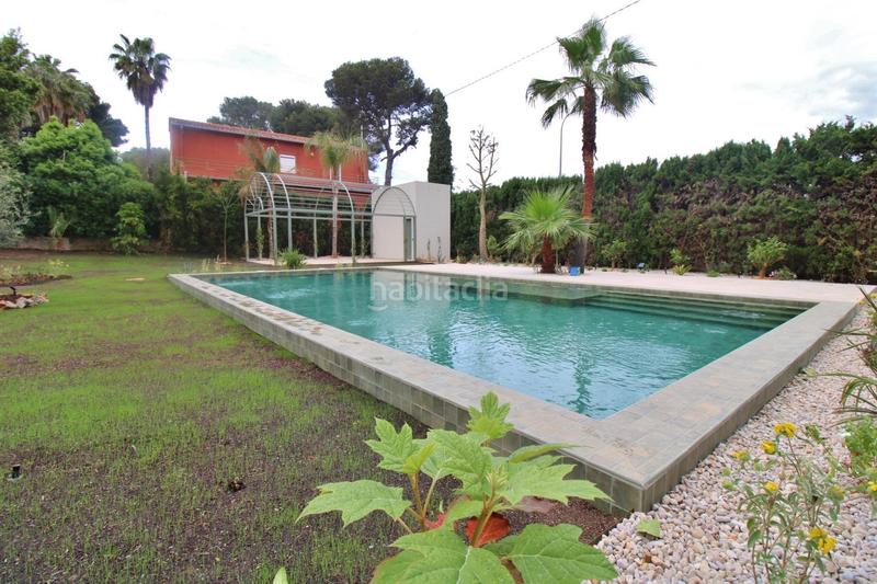 Foto a6312878-27e2-495f-ae5d-ea23edd22c22. Chalet mit parking pool in Las Rotas / Les Rotes Dénia