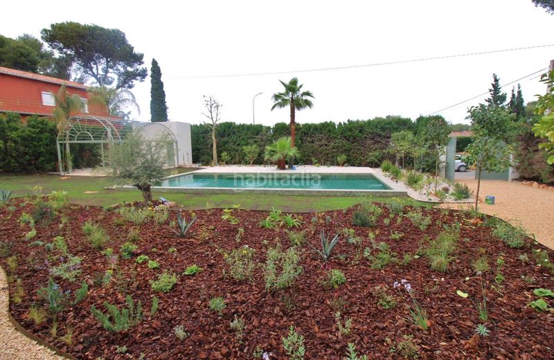 Foto b7dc5d77-7e4c-4730-a2c4-898d9460eaf4. Chalet mit parking pool in Las Rotas / Les Rotes Dénia