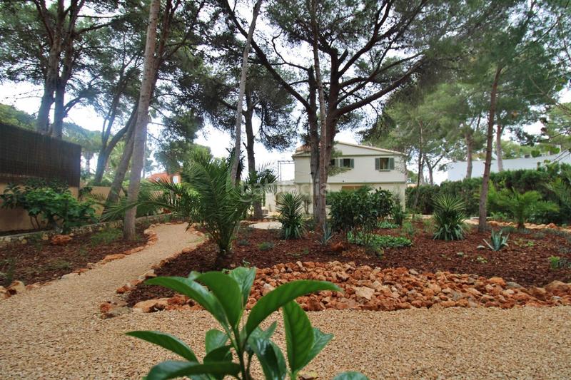 Foto bf3c5614-6578-42d1-8515-e8bbeeca871c. Chalet mit parking pool in Las Rotas / Les Rotes Dénia