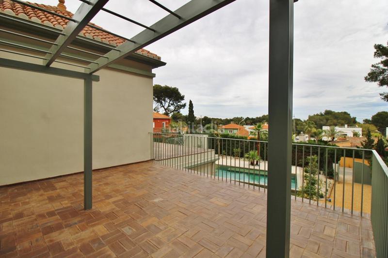 Foto d0e64a88-fbeb-4c65-bb04-184a73ee1d4c. Chalet mit parking pool in Las Rotas / Les Rotes Dénia