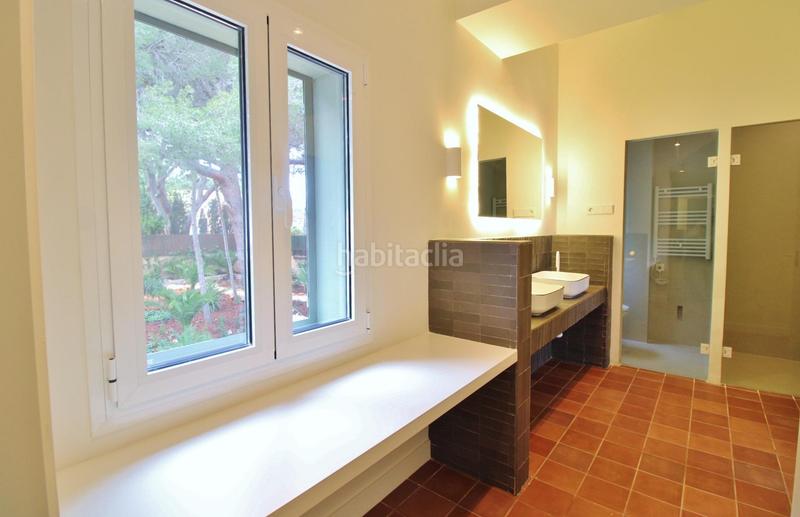 Foto f106ad9a-2d85-401c-8103-326b0e1aa8e5. Chalet mit parking pool in Las Rotas / Les Rotes Dénia