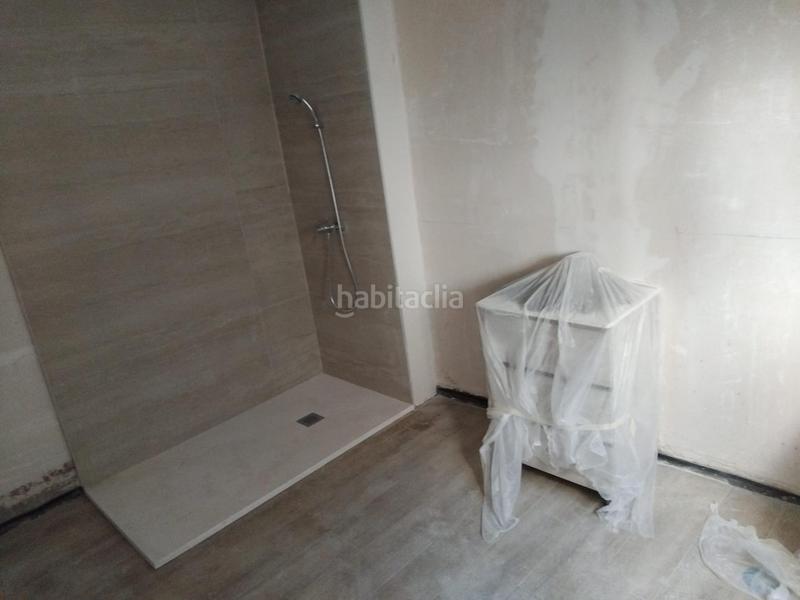 Foto f09ab05b-00c4-412a-ae74-0237ae68a119. Casa adossada amb aparcament a Castalla