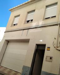 Reihenhaus in Castalla. Vivienda unifamiliar de 240 metros en el centro de castalla.