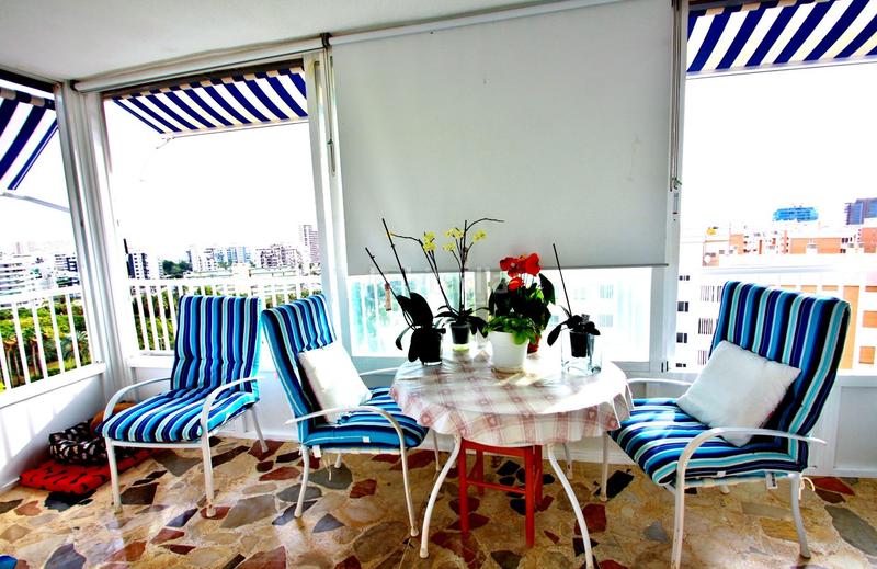 Foto ceae07e9-ac53-4343-9343-45878f4bf072. Apartamento luminoso piso en venta en avenida de oviedo en Alicante