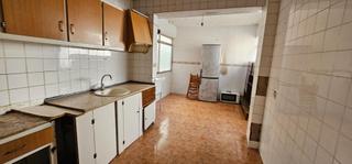 Etagenwohnung in San Javier. Amplio piso para reformar en san javier con luminosidad y estilo