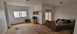 Piso en Roldán. Amplio piso en roldán, ideal para familias