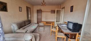 Piso en Yecla. Amplio piso en esquina para reformar en el corazón de yecla