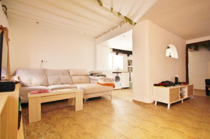 Foto ecb9b426-ee68-46a2-8a3b-bb1c5fc3dc94. Casa encantadora casita reformada con vistas increíbles en Castalla