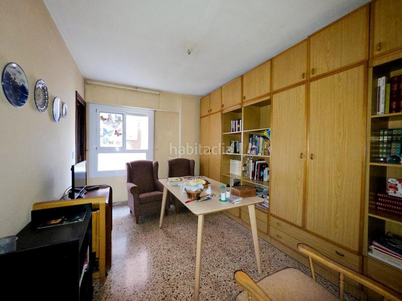 Foto 2b8de59c-cbae-4262-b955-30312214172a. Pis amb aparcament a Carolinas Altas Alicante