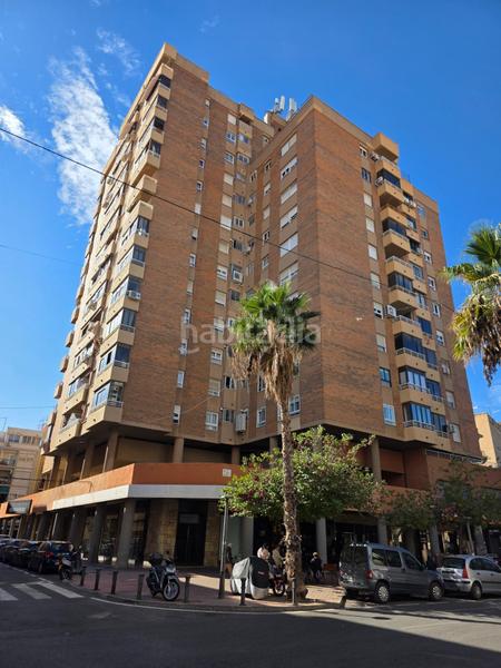 Foto a07254a9-61df-4305-8f92-73930184ff1d. Pis amb aparcament a Carolinas Altas Alicante