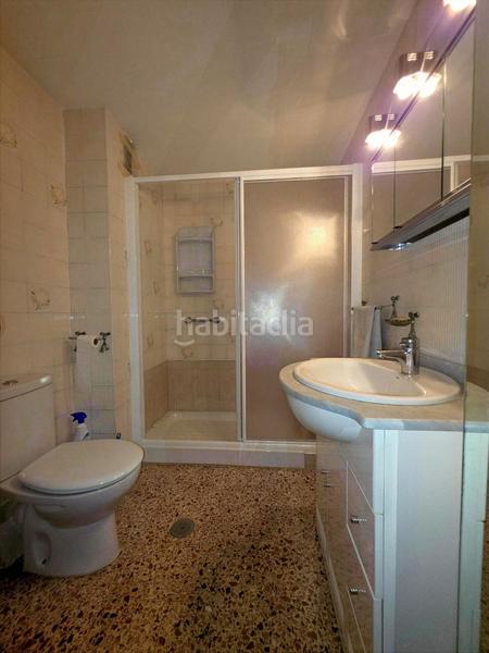 Foto d9218658-e5d3-4979-a427-c3b80ae45edb. Pis amb aparcament a Carolinas Altas Alicante