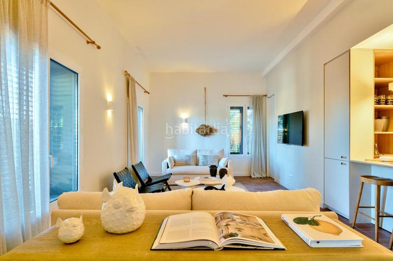 Foto 14c01b34-15ad-4f0d-bc89-61fe7cb63e28. Chalet mit parking pool in Las Rotas / Les Rotes Dénia