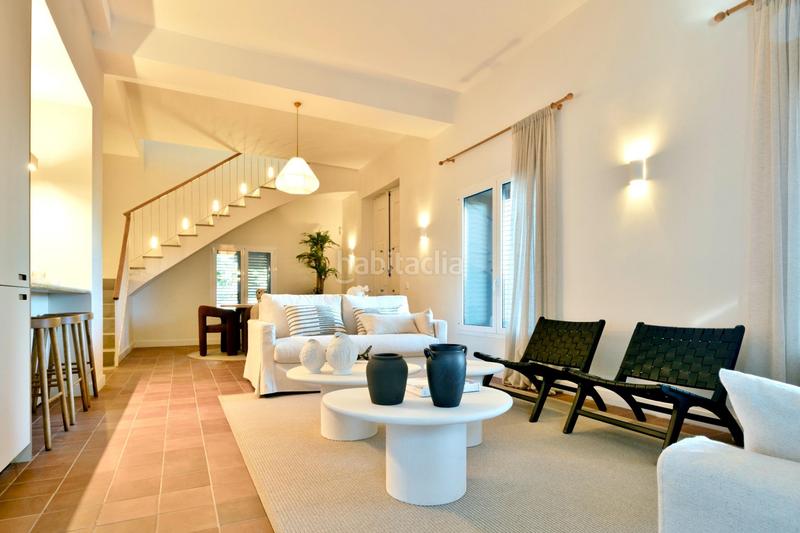 Foto 226052fc-0443-42b9-b303-c4ba38c43d19. Chalet mit parking pool in Las Rotas / Les Rotes Dénia