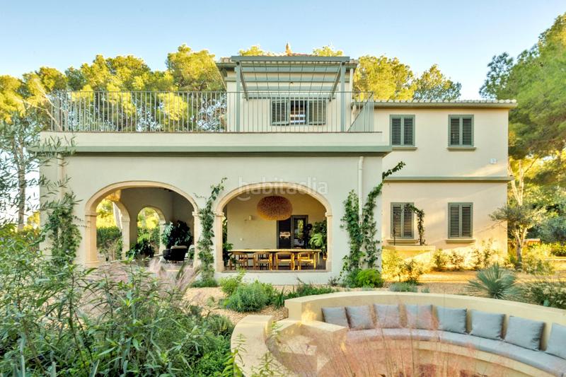 Foto 99f79995-9e09-42aa-8458-cd0d25b156a6. Chalet mit parking pool in Las Rotas / Les Rotes Dénia