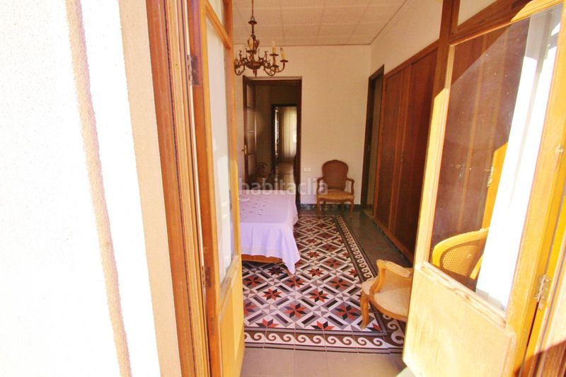 Foto dc72bcfb-3a6d-40ea-8c3e-46585d1b7e94. Casa amb aparcament a Cocentaina